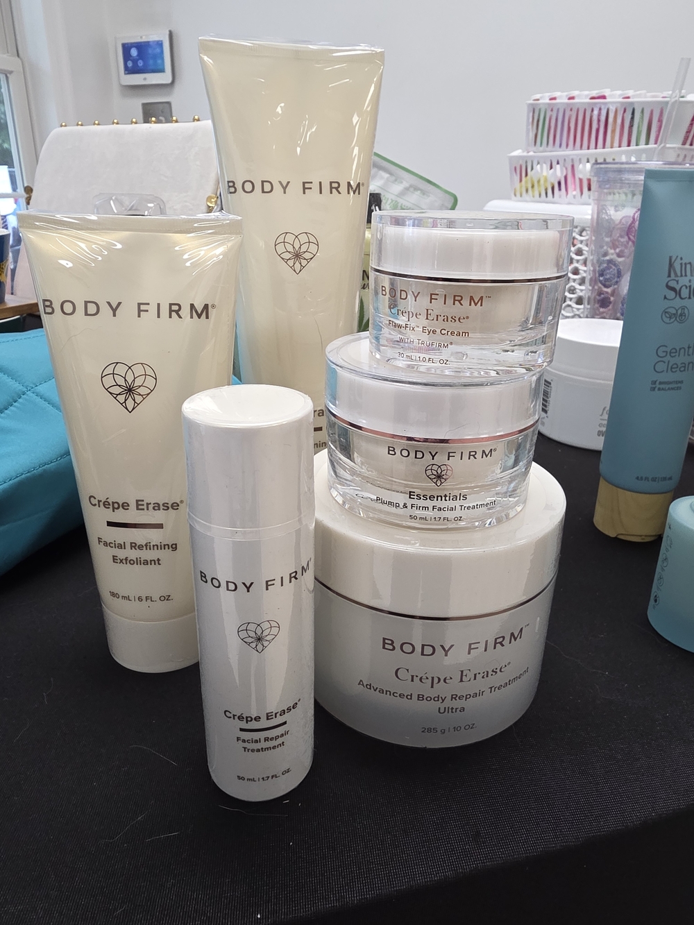 Body Firm Crêpe Erase Exfoliant & Repair Set - Cream